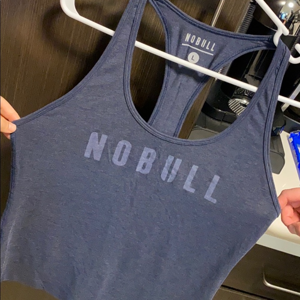 NEVER WORN NOBULL tank